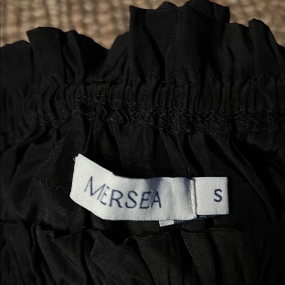 Mersea Chic Black Long Sleeve Dress - Picture 2 of 3